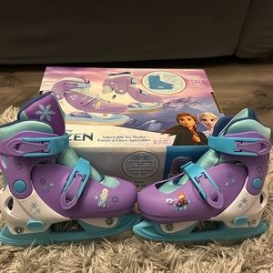 HTF Kids Frozen Adjustable Ice Skates - Y8-11